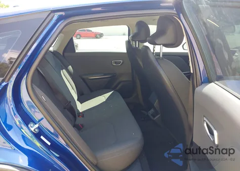 2025 Kia K4 Lxs z USA, uszkodzony, nr VIN 3KPFT4DE5SE037893